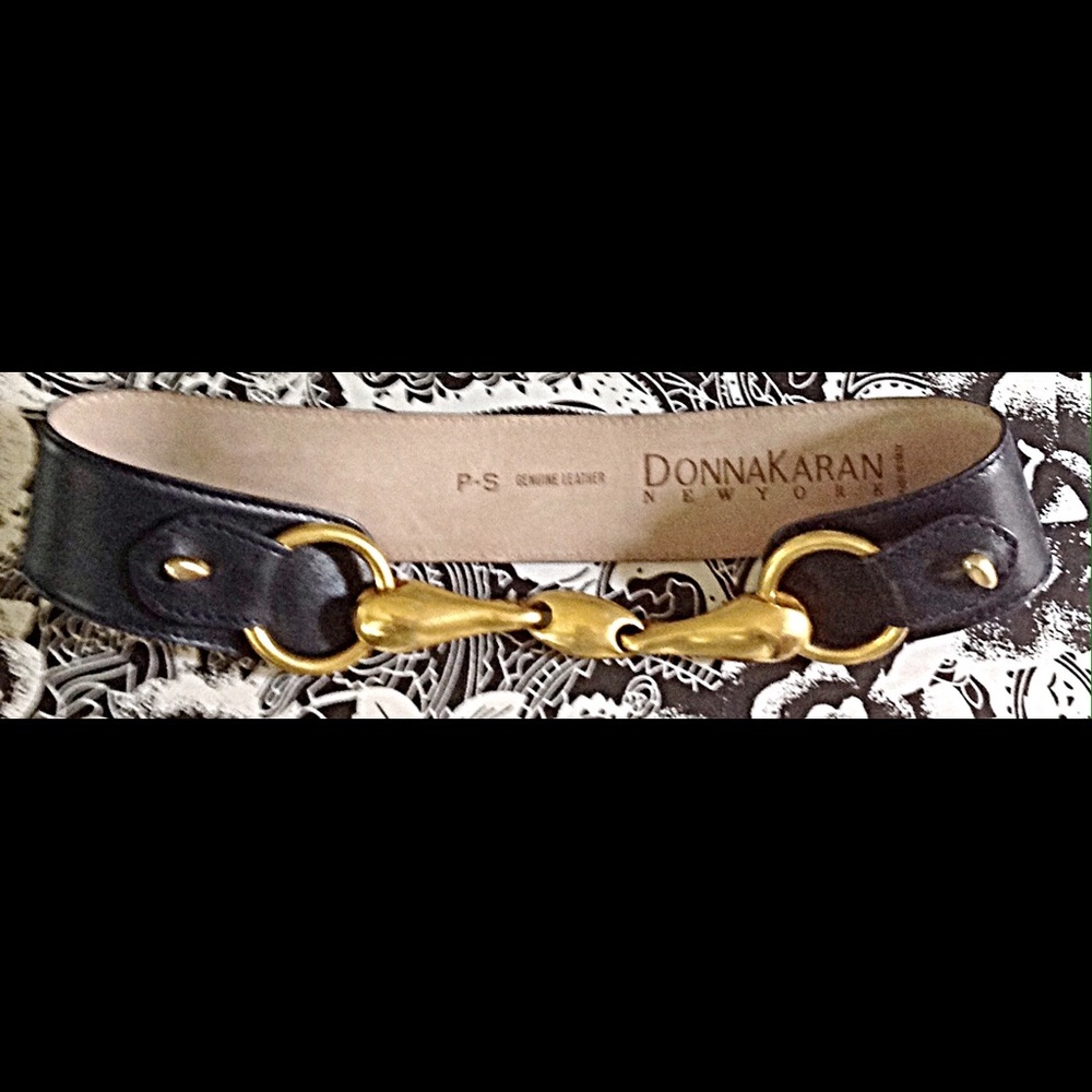 Donna Karan Italian clasp belt dark navy